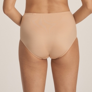 Every Woman light Tan