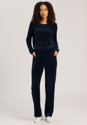 Favoutites Deep Navy